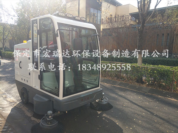 天津梅江物業(yè)天濤園小區(qū)—HRD—2100雙風機掃地車案例