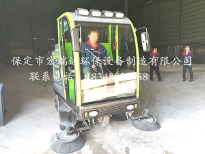 保定宏瑞達工業(yè)清掃車在內(nèi)蒙古烏海砂石廠上崗