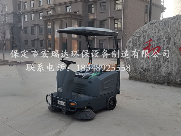 河南焦作小區(qū)使用保定宏瑞達(dá)電動(dòng)掃地車案例